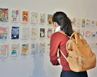 個性あふれる年賀状を一堂に展示！埼玉県川口市で「アートな年賀状展2019」開催