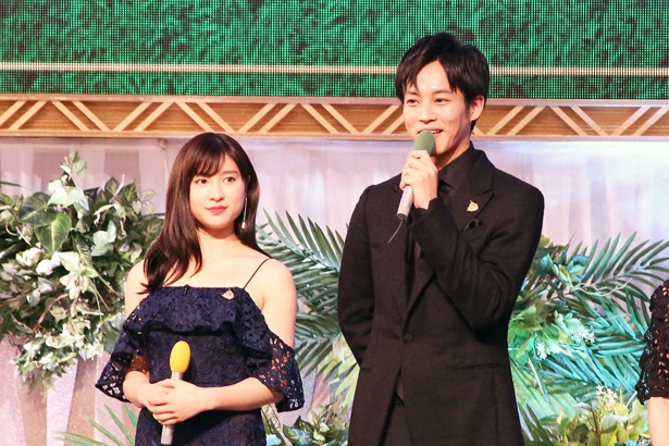 特別ゲストとして土屋太鳳と松坂桃李の二人が来場。枠順決定に大きな影響を与える大役を任され「変わっていただきたい」(松坂)と思わずこぼした