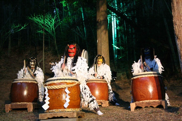 奇襲・鬼追いから生まれた鬼神太鼓