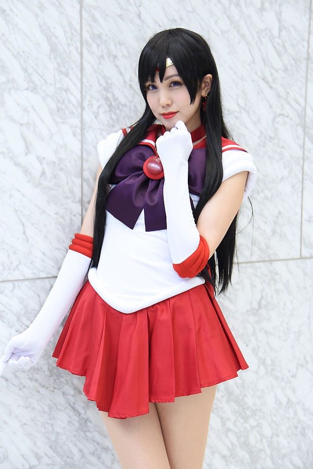 「美少女戦士セーラームーン」のセーラーマーズに扮する桐生あかりさん