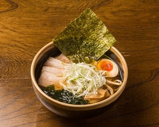和食出身のベテランシェフの挑戦！「和風ラーメン わらべ」