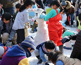 本物の雪で雪遊び！香川県で「第22回国分寺町冬のまつり」開催