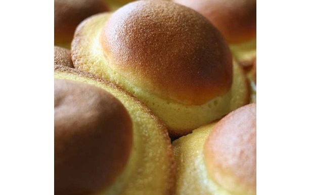 10月9日（土）、全国の名物“ご当地パン”が集結する祭典「第一回　日本全国ご当地パン祭り」が開催される。高知の「ぼうしパン」や富山の「ヒスイパン」など、珍しいパンが多数登場！