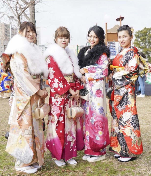  北九州市の成人式で見つけた振袖美人　ひろみさん　みみかさん　りなさん　みささん