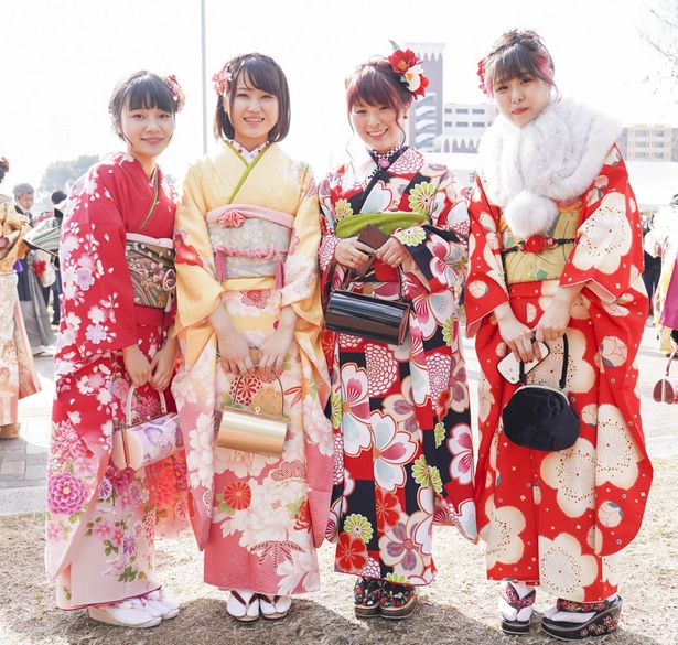  北九州市の成人式で見つけた振袖美人　ゆうかさん　ノアさん　ふうかさん　のりかさん