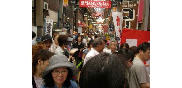 大阪市内の商店街が総力を結集！「大阪あきない祭り2010」