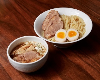 魚介豚骨ブーム再来の予感!?札幌・激戦区の話題の店「らーめん つけ麺 NOFUJI」