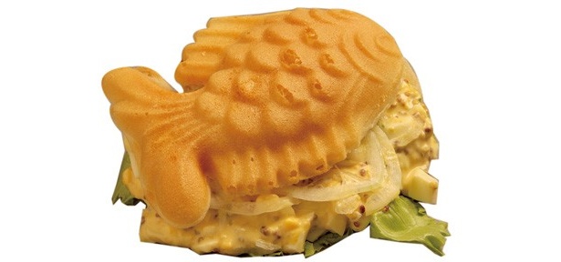 【写真】“タイ”の中から“チキン”が飛び出す“おかずたい焼き” ！ 