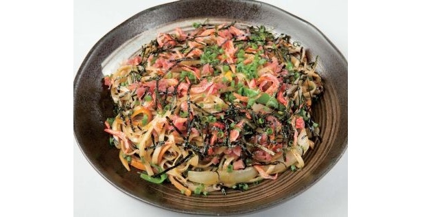 【写真】「東京大田汐焼きそば」には大田区を連想させる9つの食材入り！