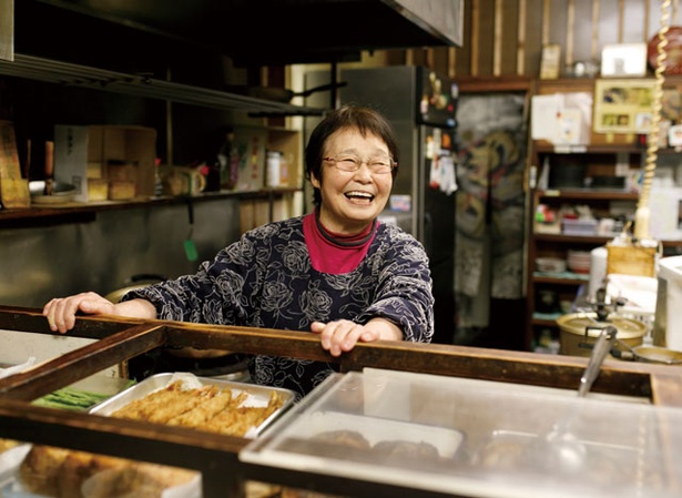 かわむら食堂 / 名物”のり子お母さん”は78歳。妹のかずえさんと共に暖簾を守る