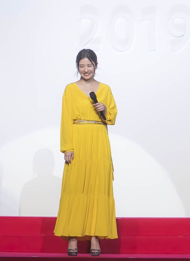 食べログ初のCMに出演する吉高由里子