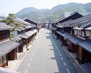 美濃の町並みを巡る！岐阜県・美濃和紙あかりアート館で「謎解きみのまち」開催中