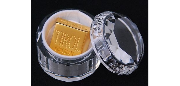 これが150万円の“100％純金製”チロルチョコだ！
