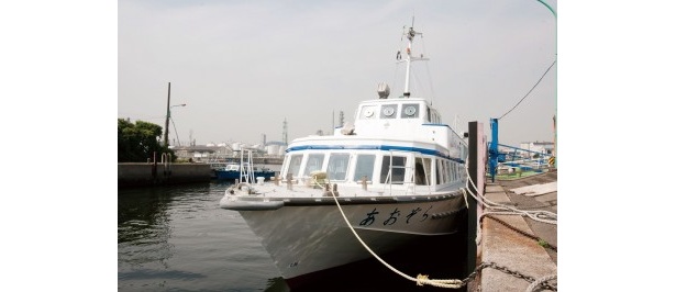 こちらが川崎市の巡視艇。この船に乗って約60分の海の旅に～