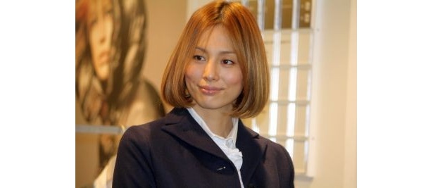 自身のファッション観として、アクセサリーなどの小物をジャラジャラ付けるのは好きではないのだそう