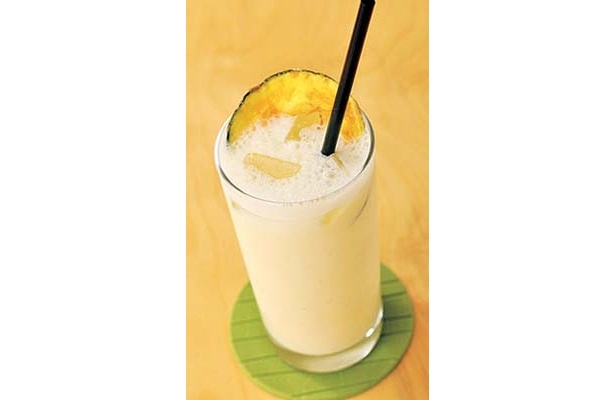 「ピアザ エコファームカフェ」の「ベジタブルラッシー」(630円)