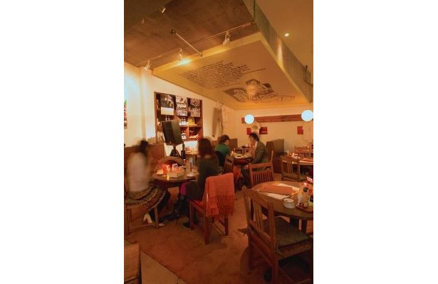 コーヒーとイルミの欲張りカフェ/BUENA GARDEN CAFE(ブエナガーデンカフェ)