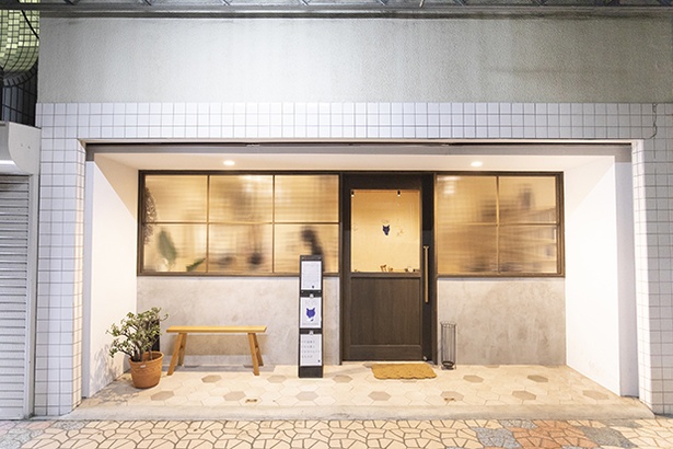 銀座通り交差点と本町二丁目交差点の間にある道沿い。周辺は昔から続く店も多い