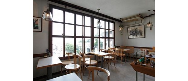 横浜「エレーナ」の店内