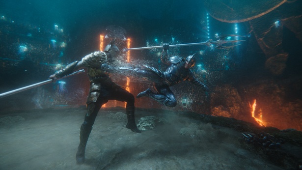 【写真を見る】海中の決闘シーンは4D版『アクアマン』最大の見せ場!