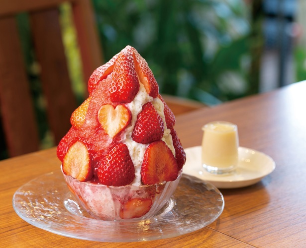 ｢ちょっと贅沢な苺づくし氷｣(3000円) / CAFE SabuHiro(名古屋市名東区)