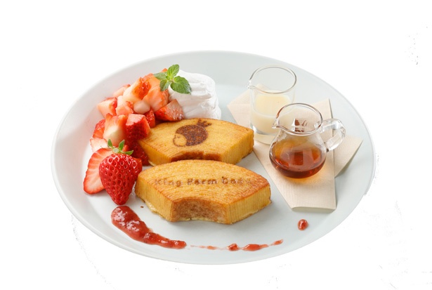 ｢いちごのバウムクーヘンフレンチトースト｣(1188円) / King Farm Cafe(愛知県西尾市)