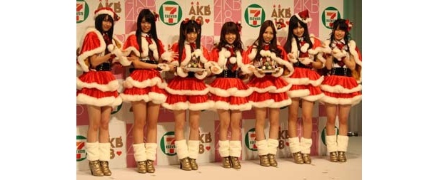 画像12 / 20＞AKB48が“ミニスカサンタ”に変身！ 気になるXmasの予定は