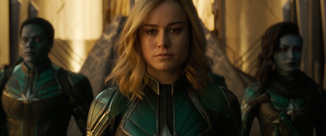 マーベル最強のヒーローとの呼び声も高いキャプテン・マーベル(ブリー・ラーソン)