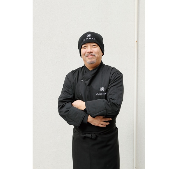 松島義典氏は、元名古屋マリオットアソシアホテルの製菓料理長。「クープ・デュ・モンド」出場の日本代表コーチも務め、2018年から2年連続で準優勝に導いた