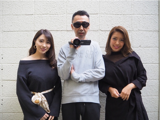 打ち合わせに集まった森咲智美、カンパニー松尾、橋本梨菜(左から)