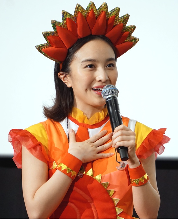 「休みの日に外に出る…」と答えるおひさまかなこちゃんに、他のメンバーが「やばい、やばい!」と苦笑い