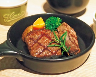 牧草牛の旨味が詰まった最高級部位ステーキを手ごろなランチで！「GOOD GOOD MEAT なんば店」