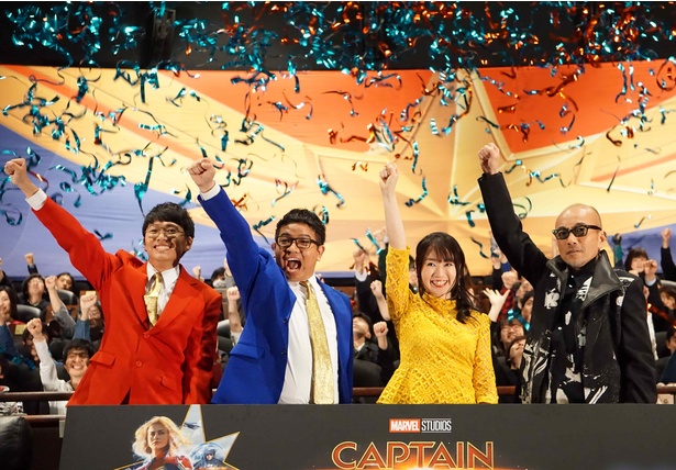 来場客と共に映画公開をアピール