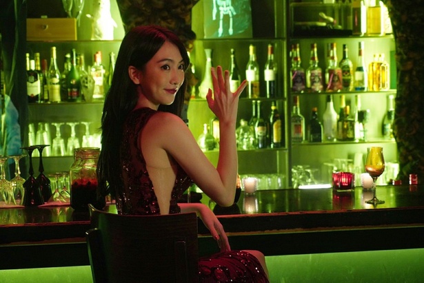 【写真を見る】知英演じる、妖しい色気が漂う謎の喰種・イトリの姿も公開!