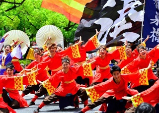 春のオススメイベント にぎやかなパレードは必見！ 「第49回神戸まつり メインフェスティバル」