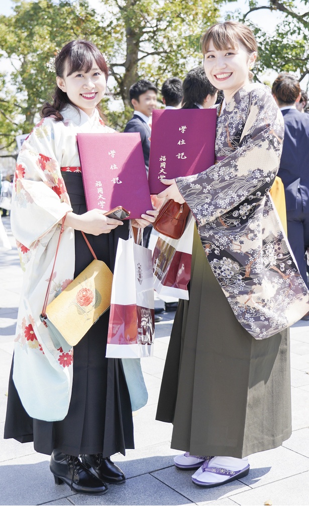 平成30年度福岡大学の卒業生、なるさん、ひなこさん
