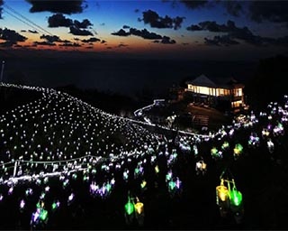 日本の夕陽百選の絶景とイルミのコラボ！福井県丹生郡越前町「水仙岬のかがやき2019」