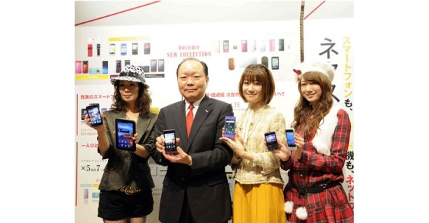 個性豊かなスマートフォンはこのシーズン最大の注目となった