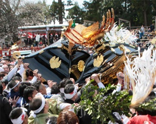 神輿をぶつけ合うお祭り！新潟県糸魚川市「糸魚川けんか祭り」