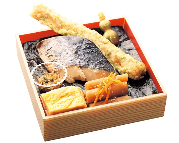 【写真を見る】極-きわみ-(鰆の西京焼き)(1620円)。素材の旨味が際立つ西京焼きを海苔弁に/とと和くら