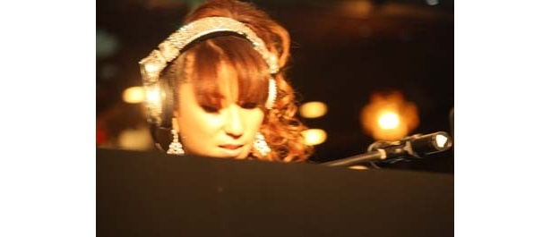 DJ KAORIのパフォーマンスで会場も大盛り上がり