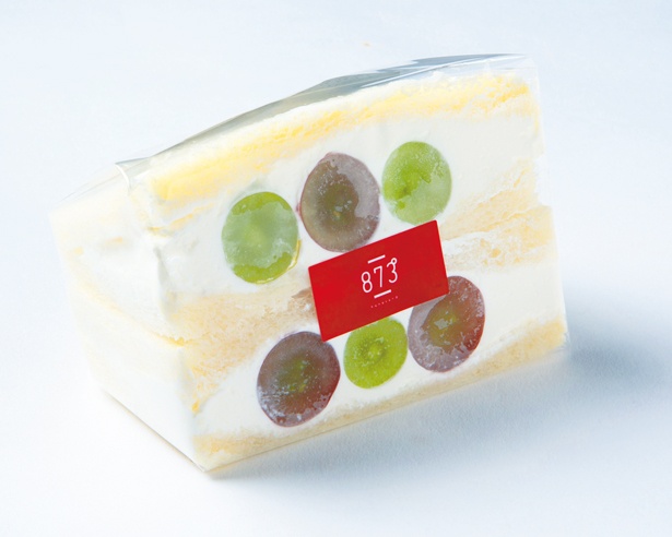 撮影当日は開店直後に完売…！「NEWエメラルド ホイップ」(430円) / フルーツサンド専門店 873°