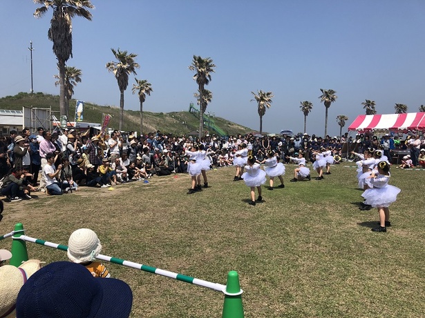 可愛い子供たちのキッズダンスなど、見どころも満載