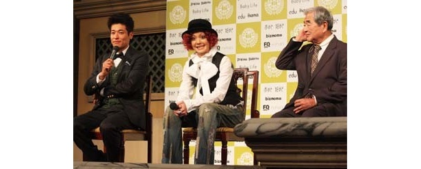 「楽しく子育てをすることが大事」という、久保田さんの意見にうなづく2人