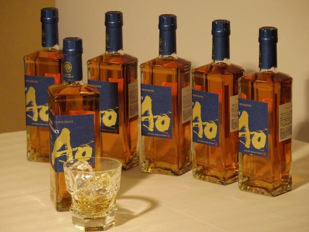 サントリーから世界5大ウイスキーをブレンドした「碧 Ao」を数量限定発売！