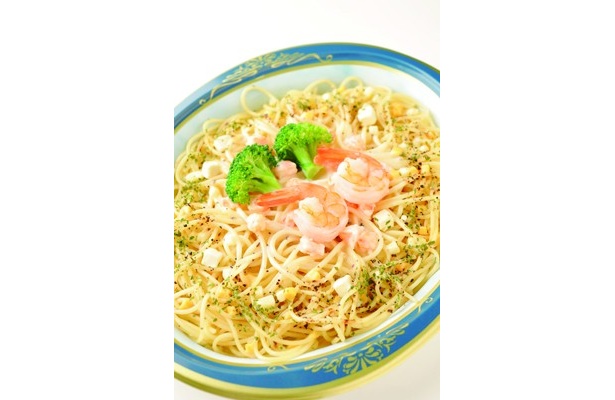 3種のチーズとエビの名コラボ！「海老とチーズのクリームパスタ」(480円)/スリーエフ　※12月1日(水)発売