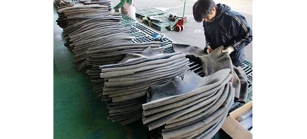 素材はこの廃タイヤチューブ