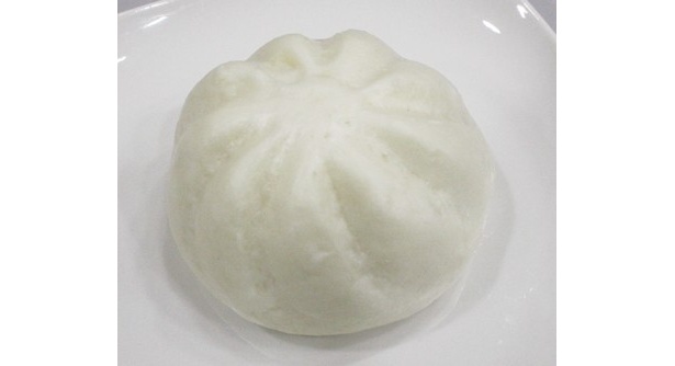 衝撃的な辛さだけでなく、肉が入っていないという点も斬新な「食べるラー油まん 舞妓はんひぃ～ひぃ～」は、数量限定で、12月7日(火)より全国のローソンで発売