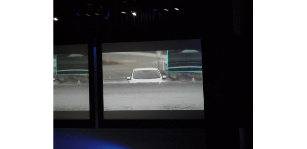 冠水実験の様子。電気自動車の水に弱そうなイメージを払拭してくれた