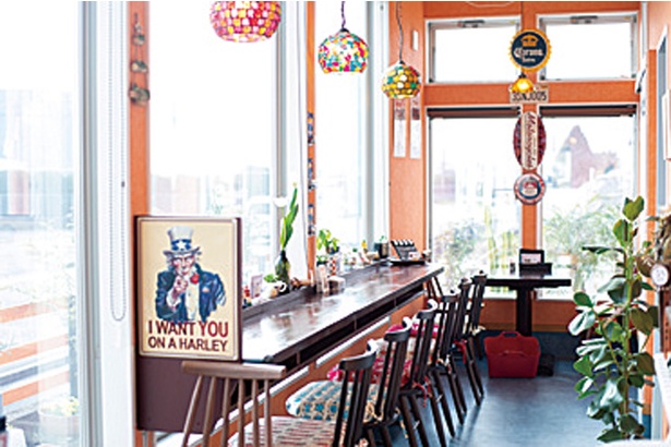 CHAMP CAFE 糸島 / 店内の様子